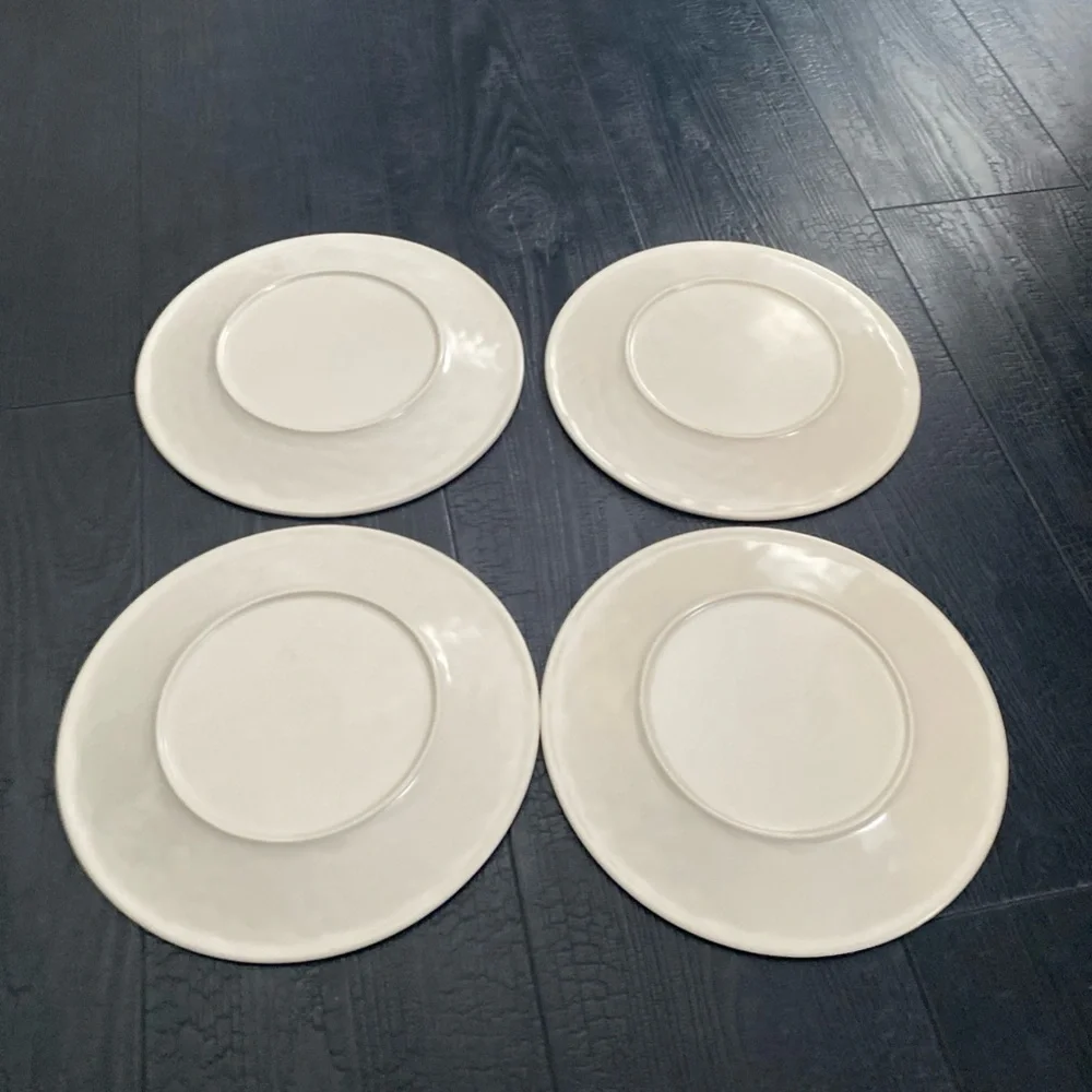Threshold White Melamine Dinner Plates Set Of 4‎ Hammered Style